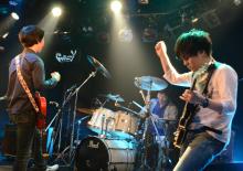 モノラルマフラー