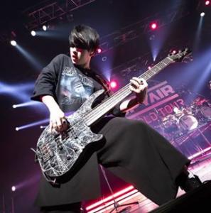 toshi28atblue