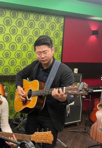 村上圭