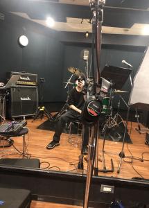 hide_03