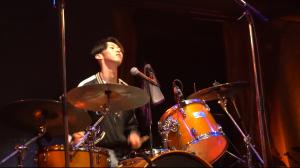 イカイケイゾウ