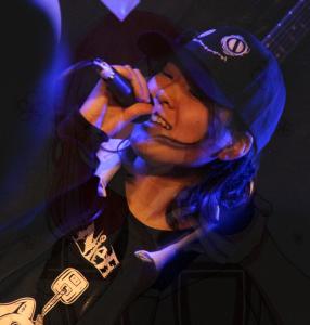 涼片莉奈