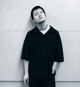 建つ ドラム