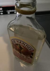 水のオカシ