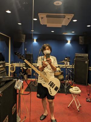 ノラベーシスト