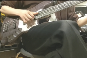 kuru25568558