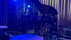 ジャズピアノ&アコーディオンT